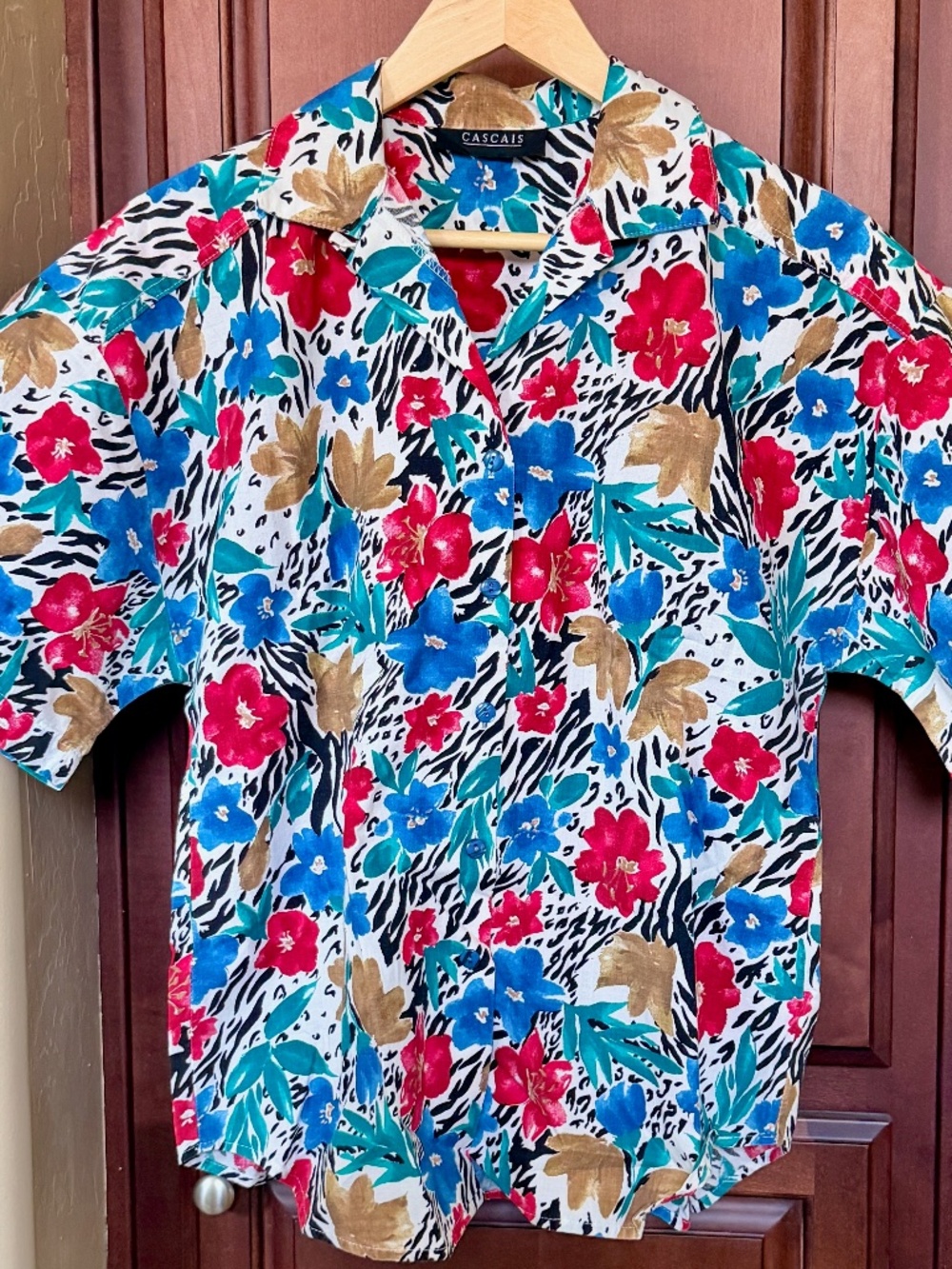 Cascais Women's Colorful Floral Short Sleeve Button Down Blouse. Sz 12?